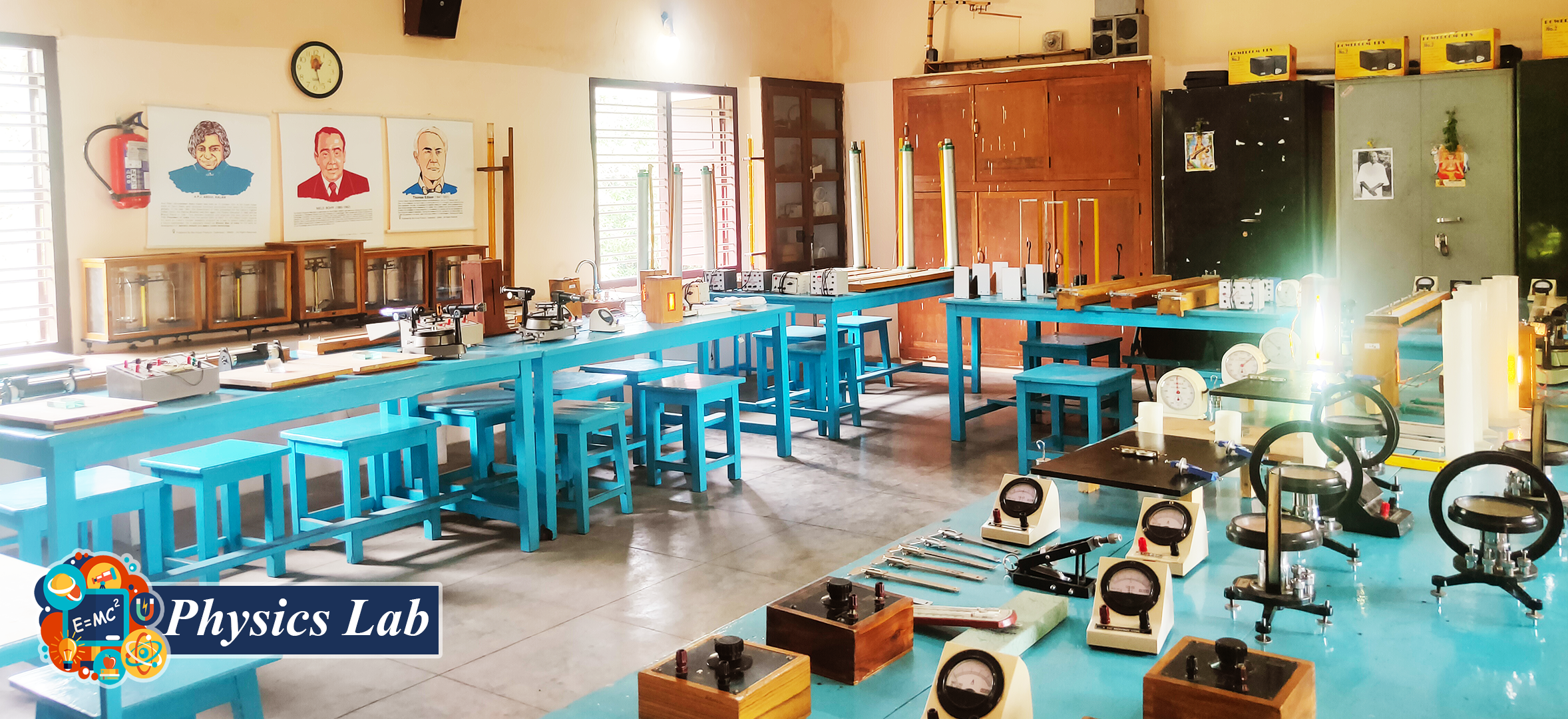 Adarsh vidya Kendra school -avk school-physics laboratory